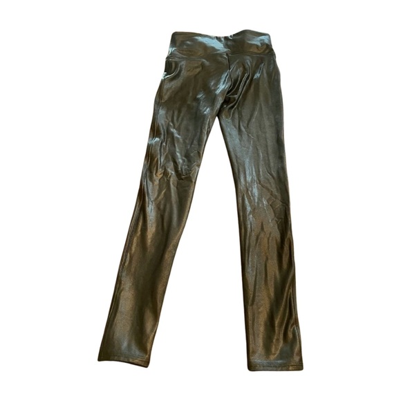 Women’s Spanx black leggings size M - Picture 2 of 3